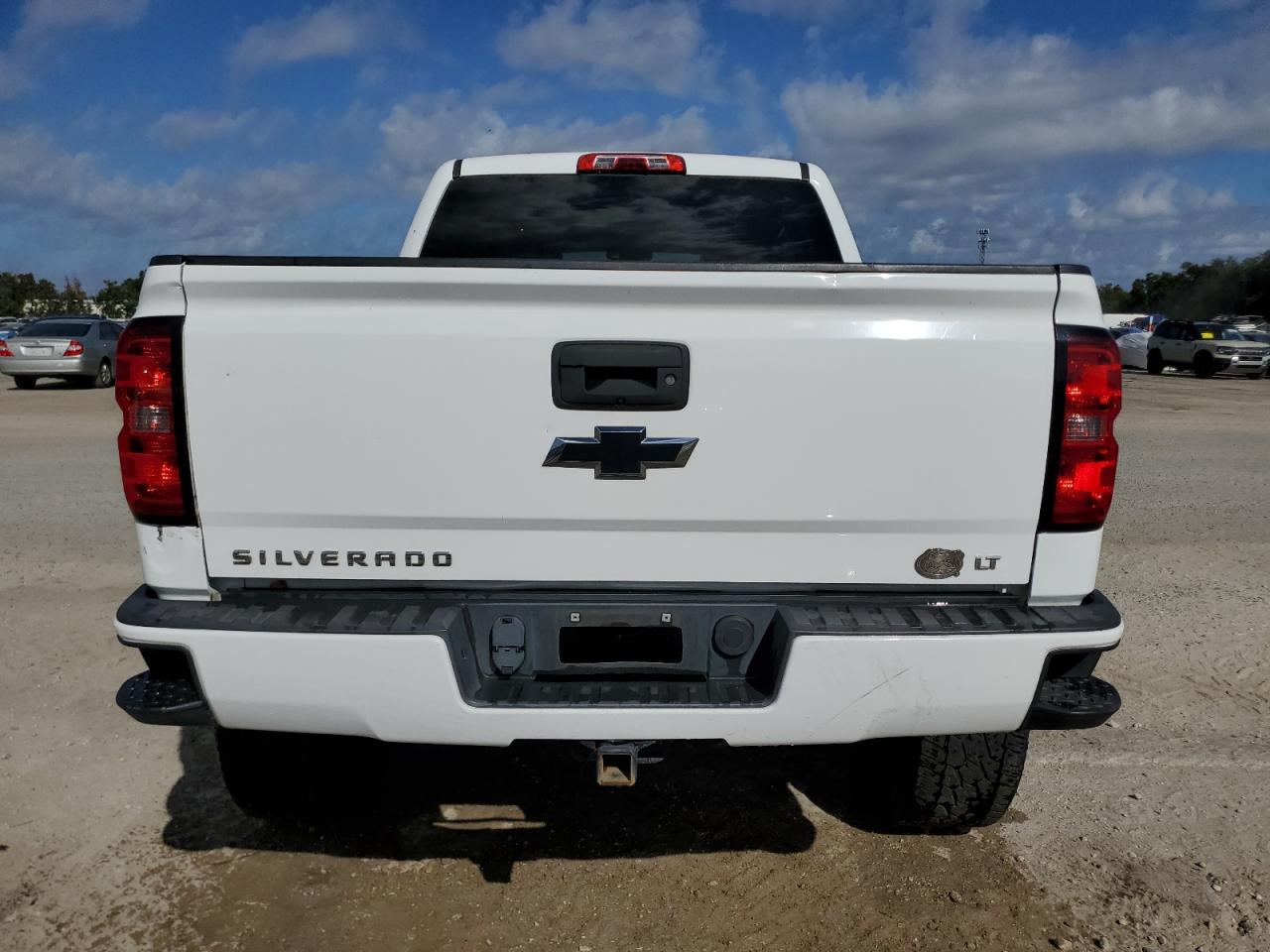 2016 CHEVROLET SILVERADO K1500 LT photo 6