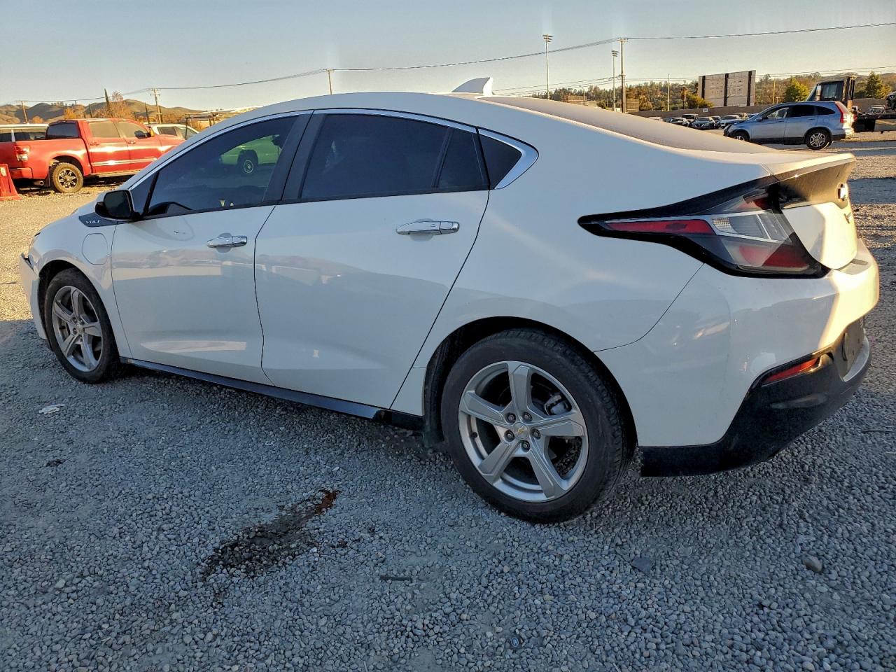 2017 CHEVROLET VOLT LT photo 3
