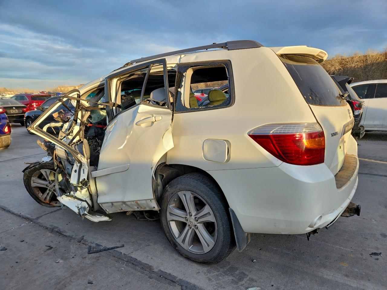 2008 TOYOTA HIGHLANDER SPORT photo 4