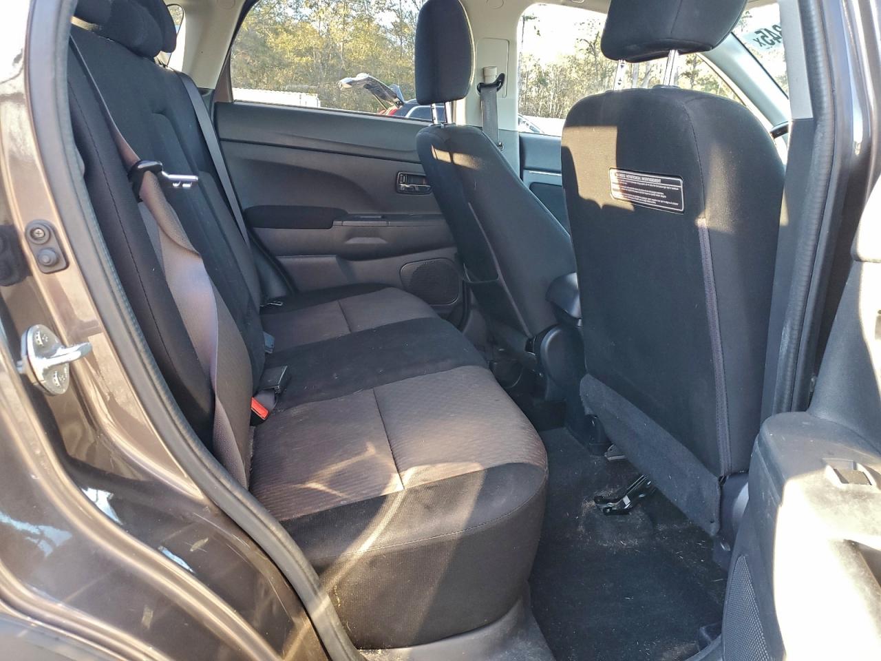 2017 MITSUBISHI OUTLANDER SPORT ES photo 11
