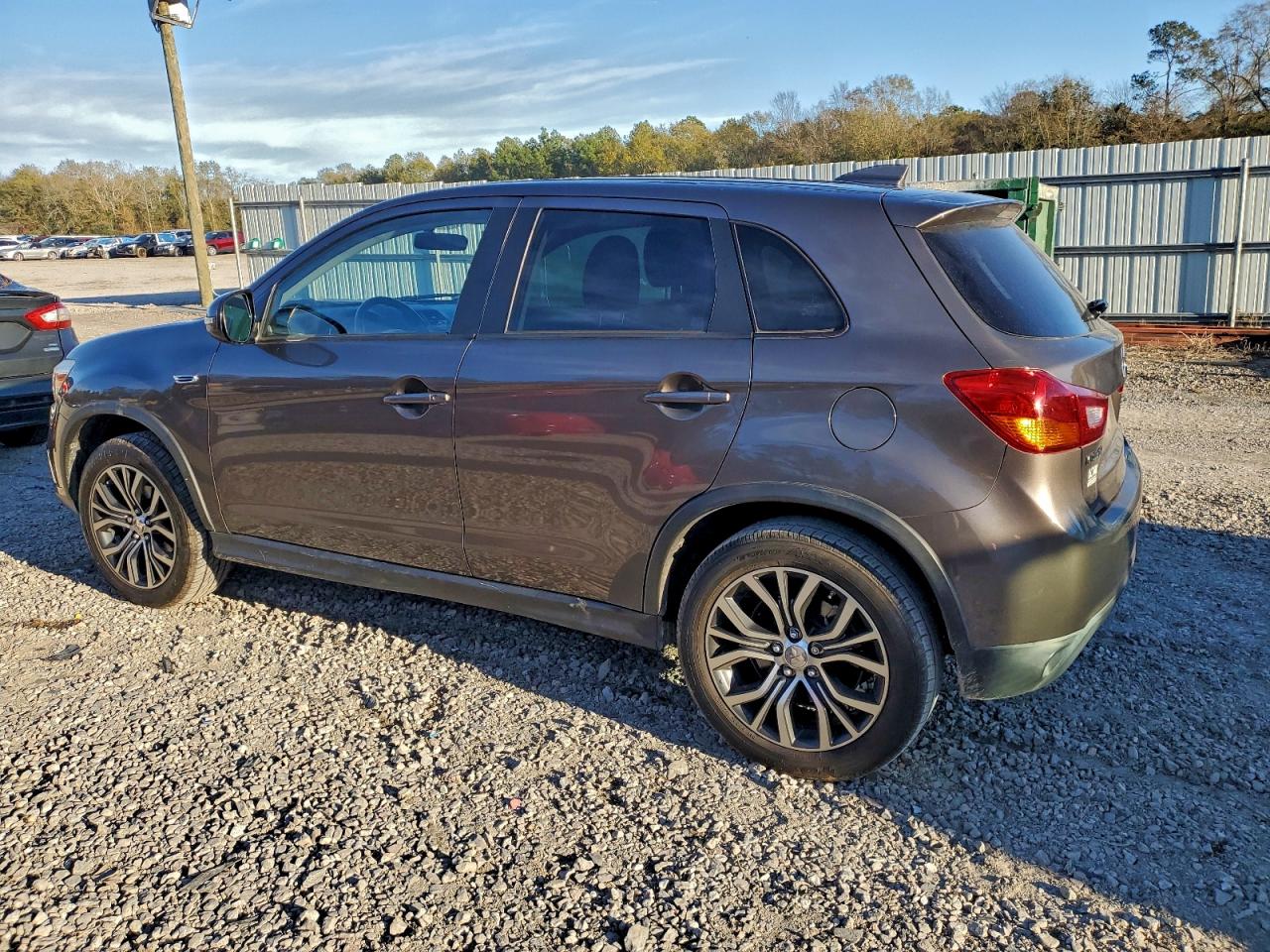 2017 MITSUBISHI OUTLANDER SPORT ES photo 2