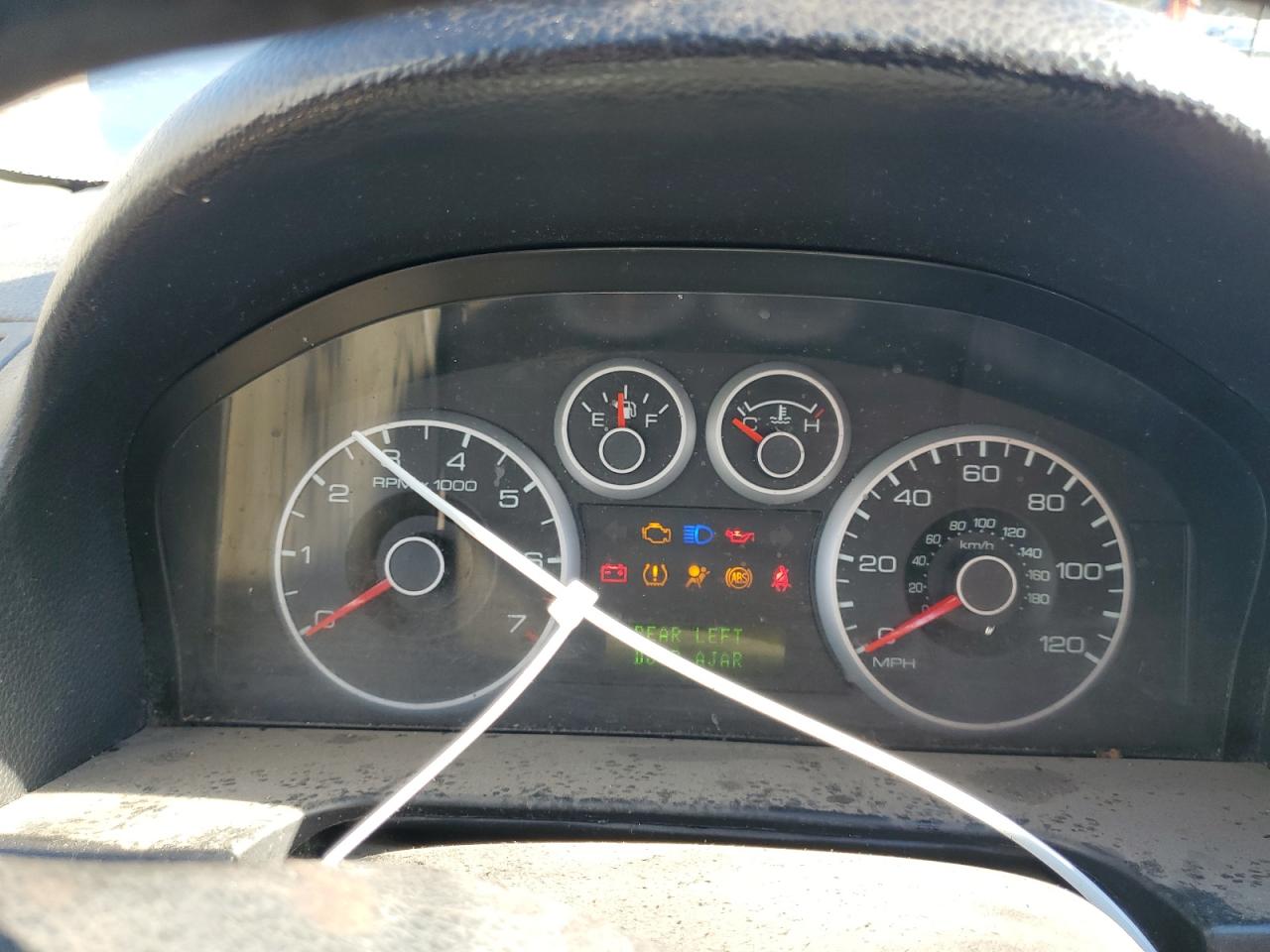 2008 FORD FUSION SE photo 9
