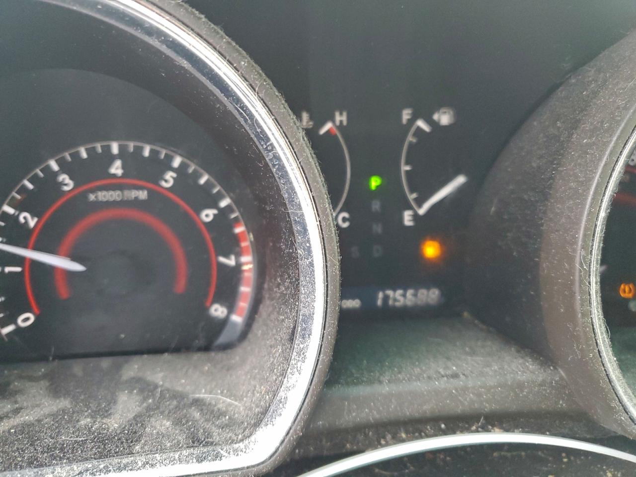2010 TOYOTA HIGHLANDER BASE photo 9