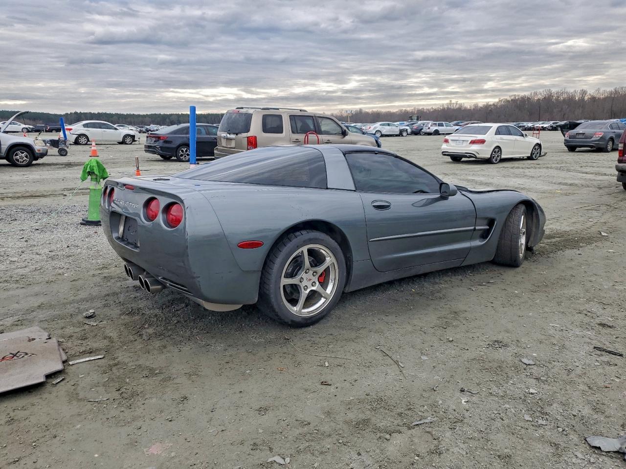 2003 CHEVROLET CORVETTE photo 3