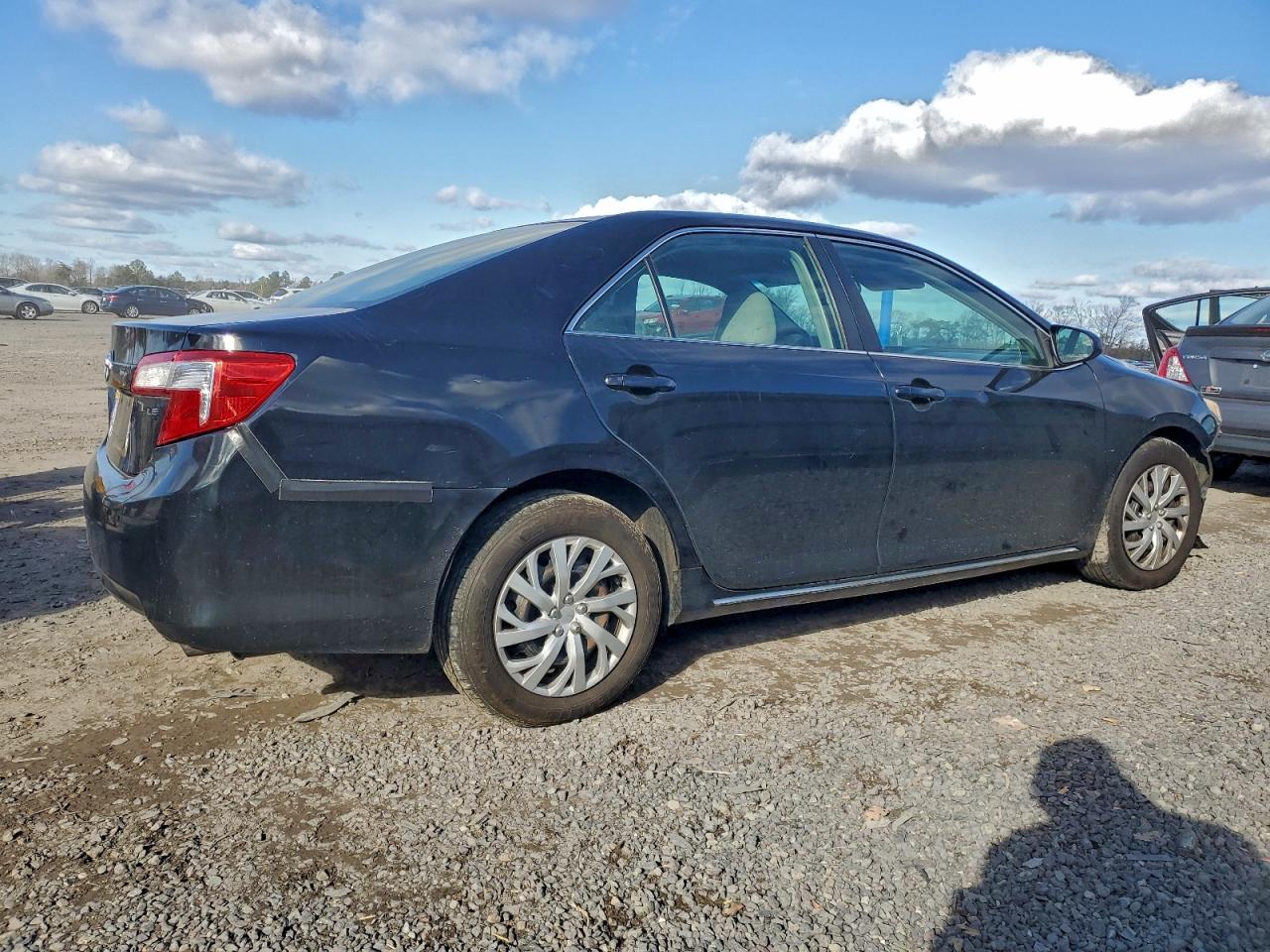 2012 TOYOTA CAMRY BASE photo 3