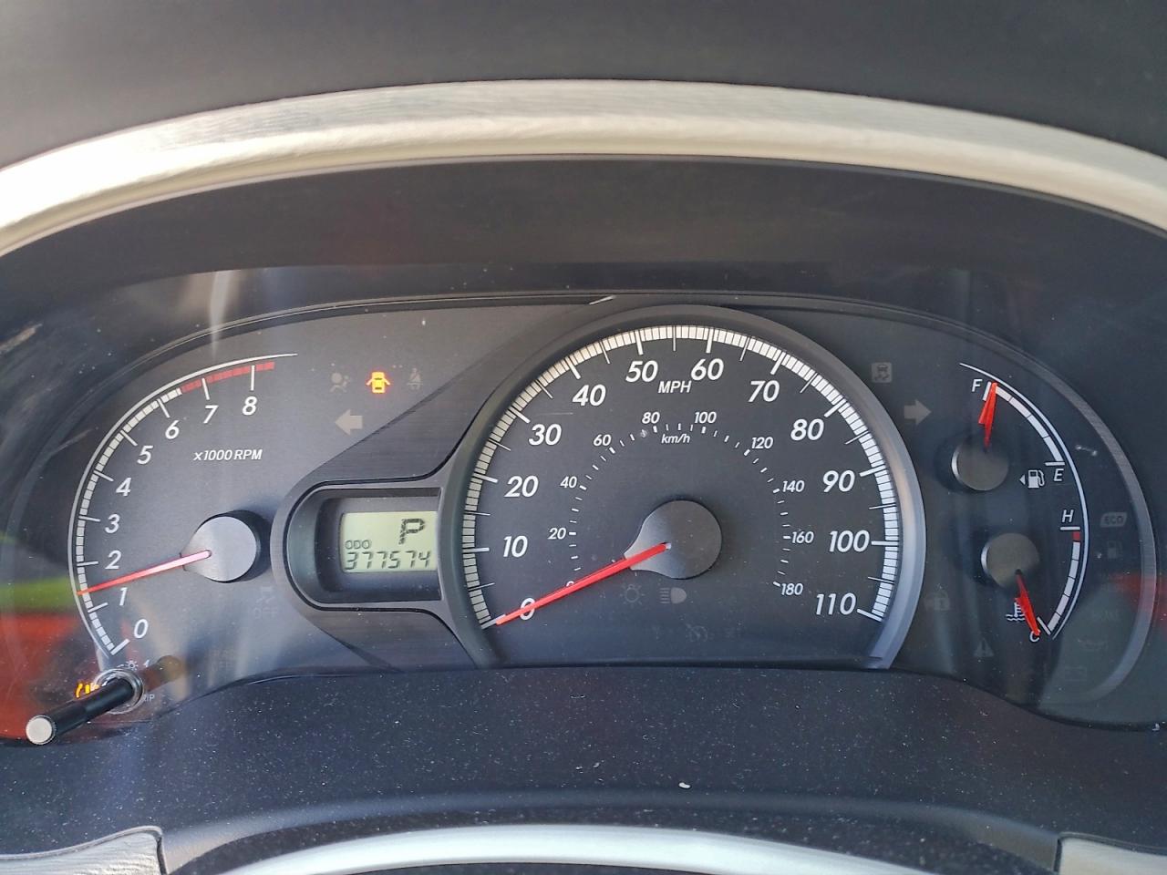 2013 TOYOTA SIENNA LE photo 17