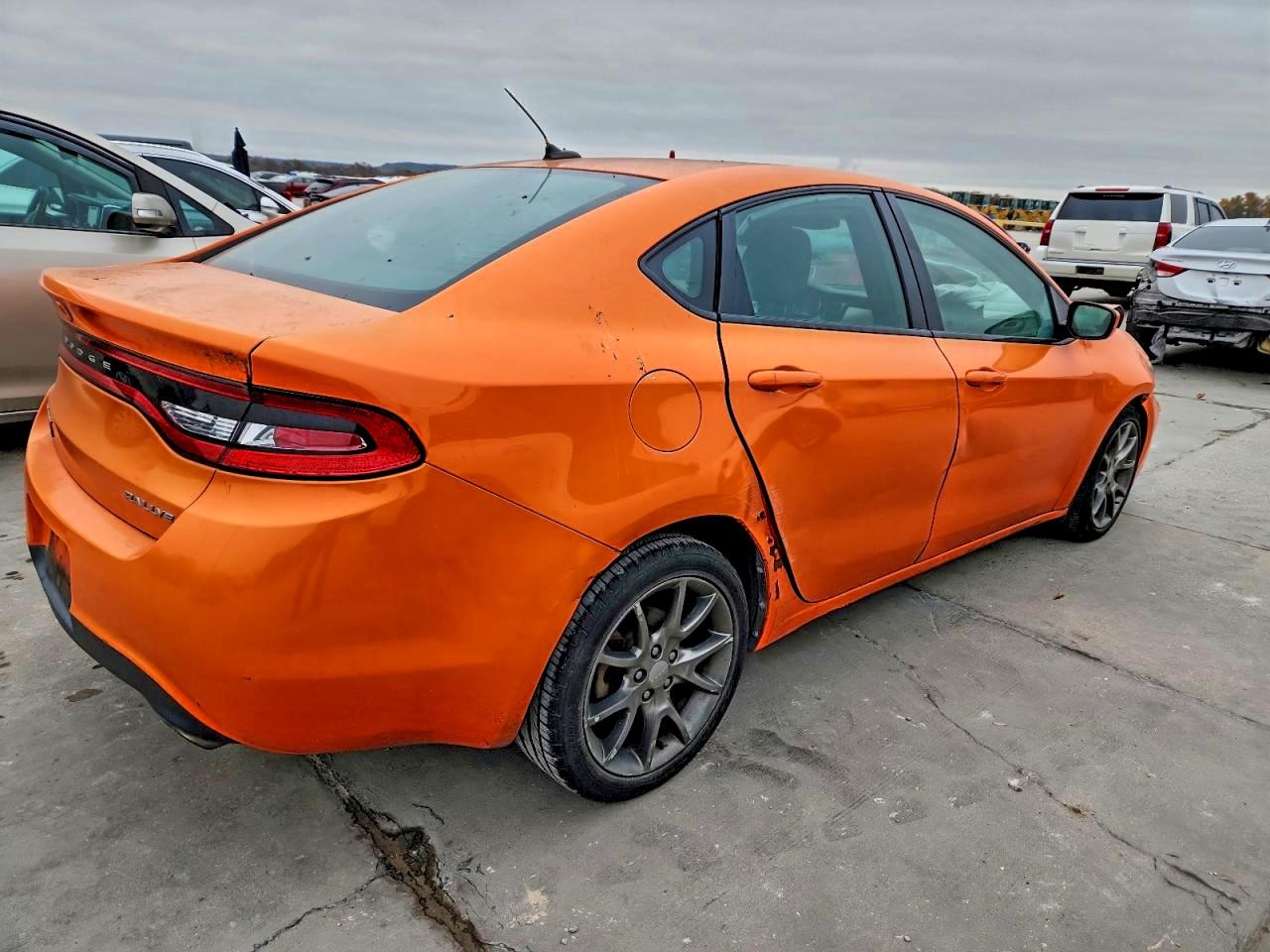 2013 DODGE DART SXT photo 7