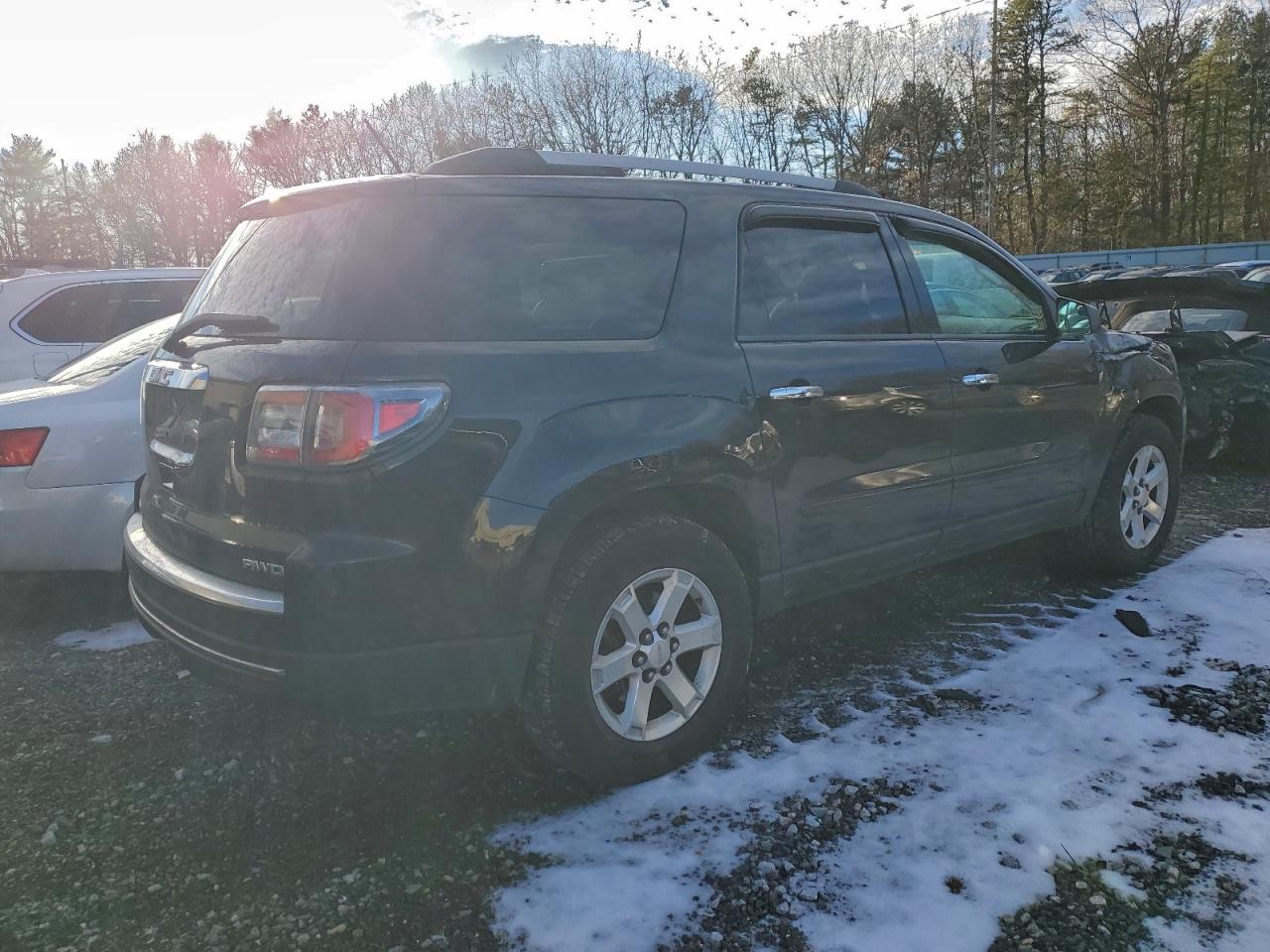 2014 GMC ACADIA SLE photo 3