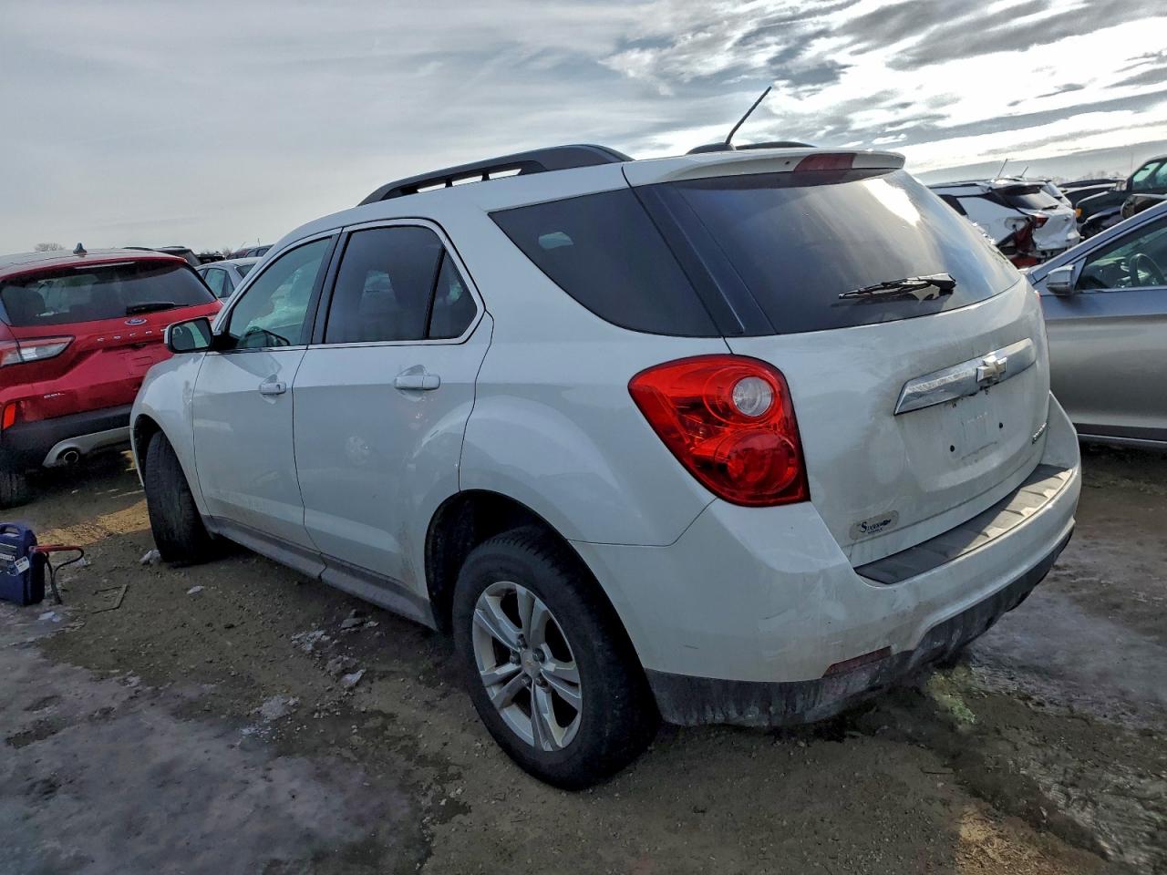 2015 CHEVROLET EQUINOX LT photo 2