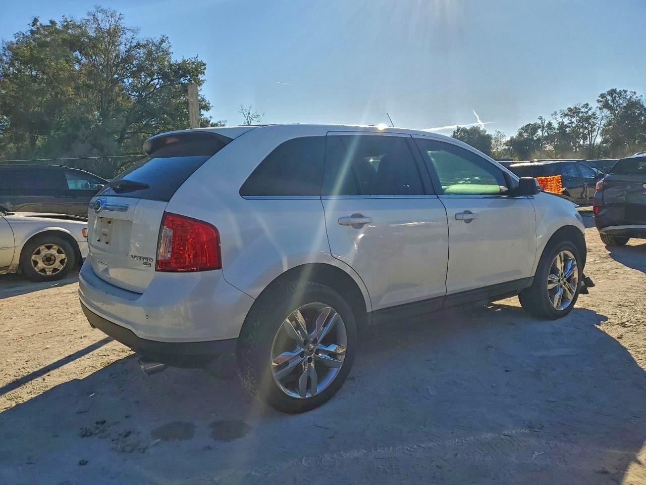 2013 FORD EDGE LIMITED photo 3