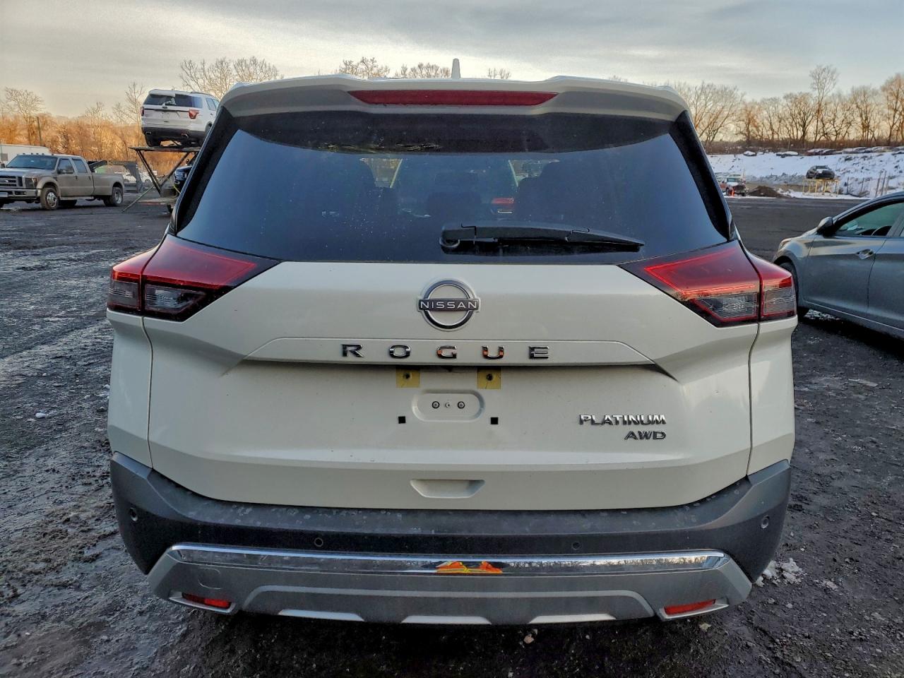 2023 NISSAN ROGUE PLATINUM photo 6