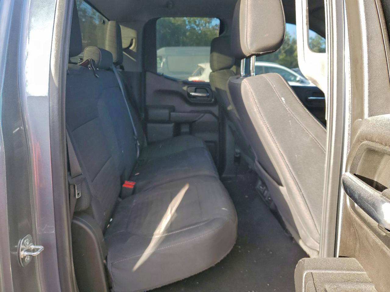 2019 CHEVROLET SILVERADO C1500 LT photo 10
