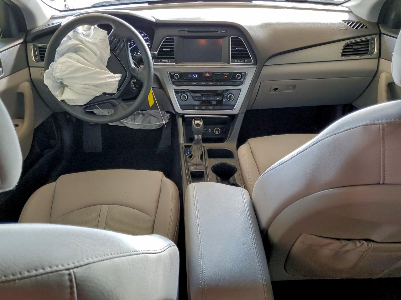 2016 HYUNDAI SONATA SE photo 8