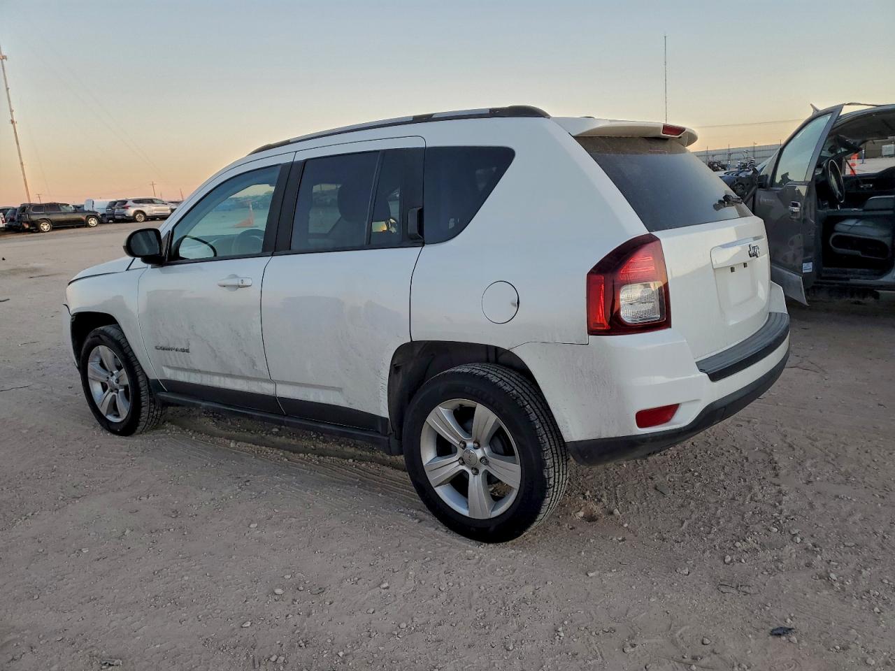 2016 JEEP COMPASS SPORT photo 2