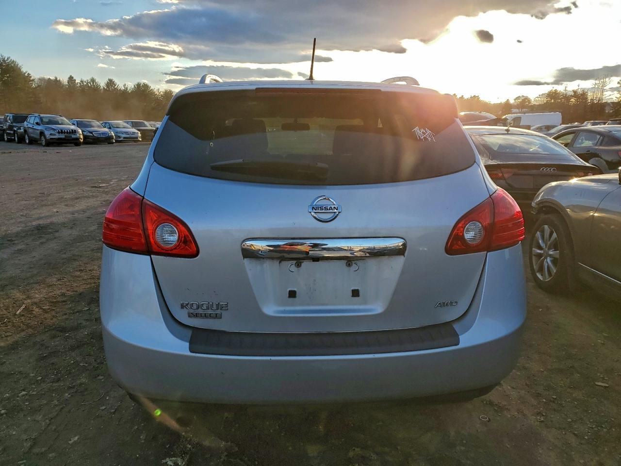 2015 NISSAN ROGUE SELECT S photo 6