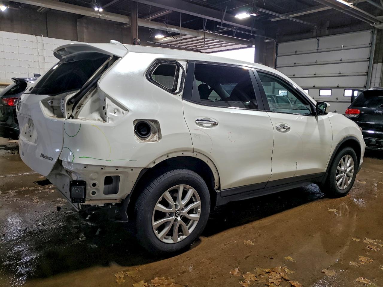 2018 NISSAN ROGUE S photo 3