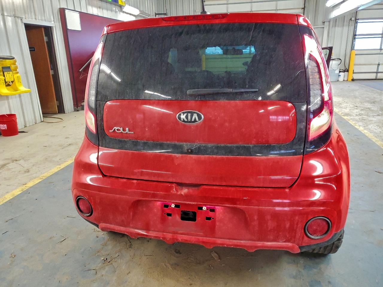 2017 KIA SOUL + photo 6