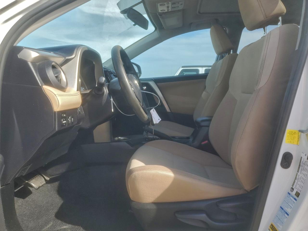 2014 TOYOTA RAV4 XLE photo 7