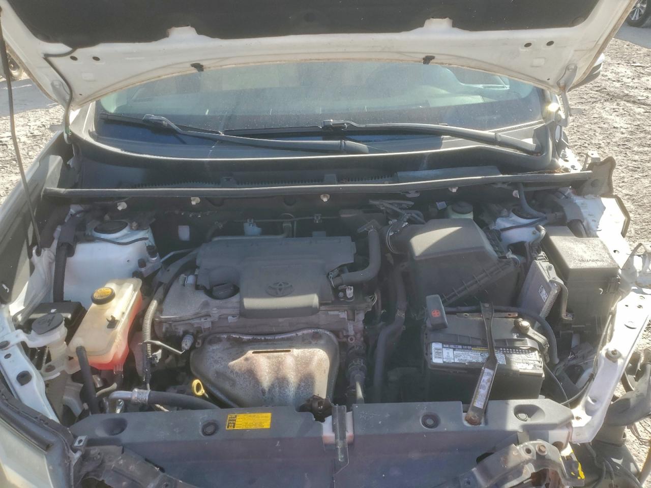 2014 TOYOTA RAV4 XLE photo 11