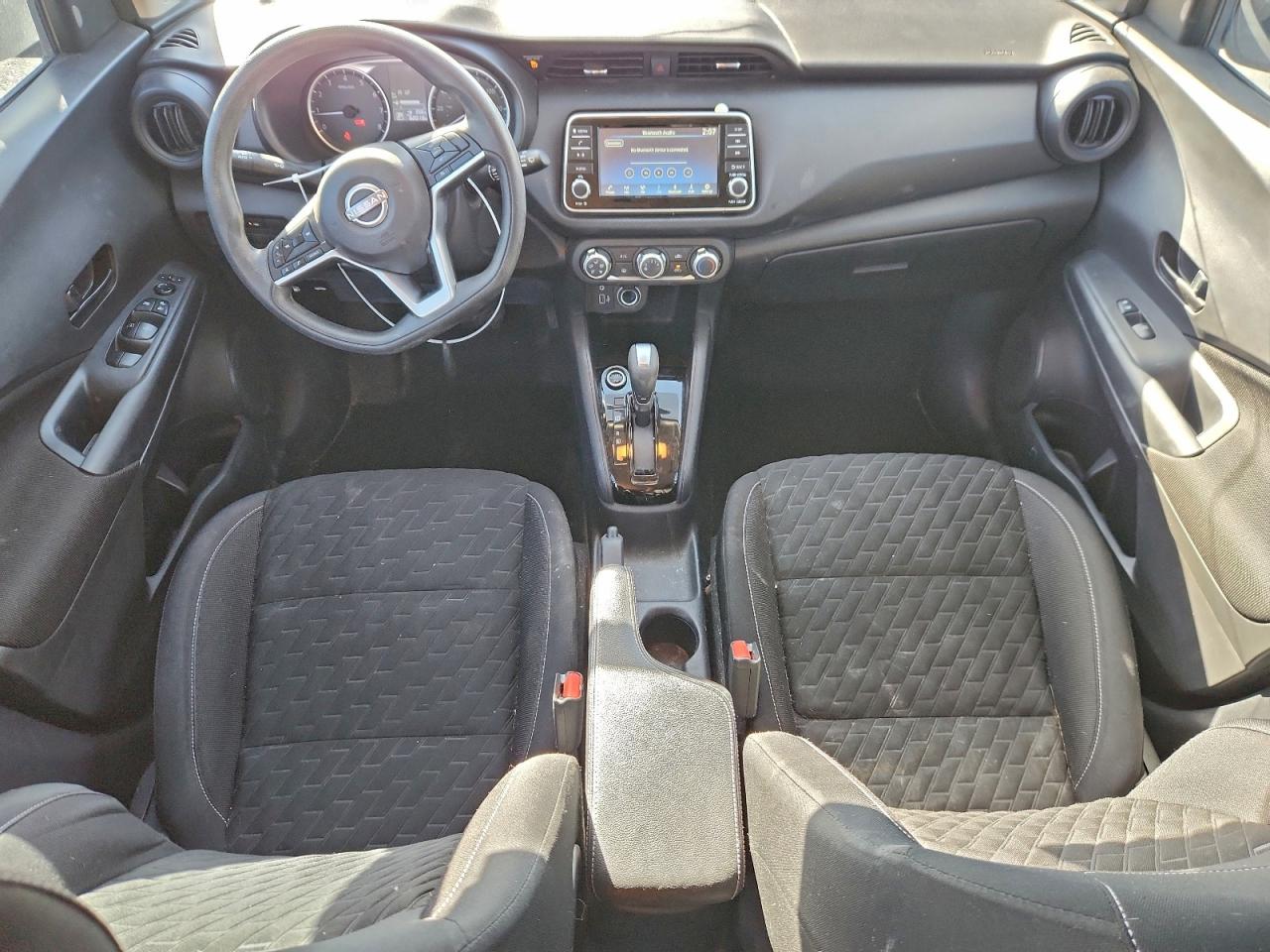 2022 NISSAN KICKS S photo 8