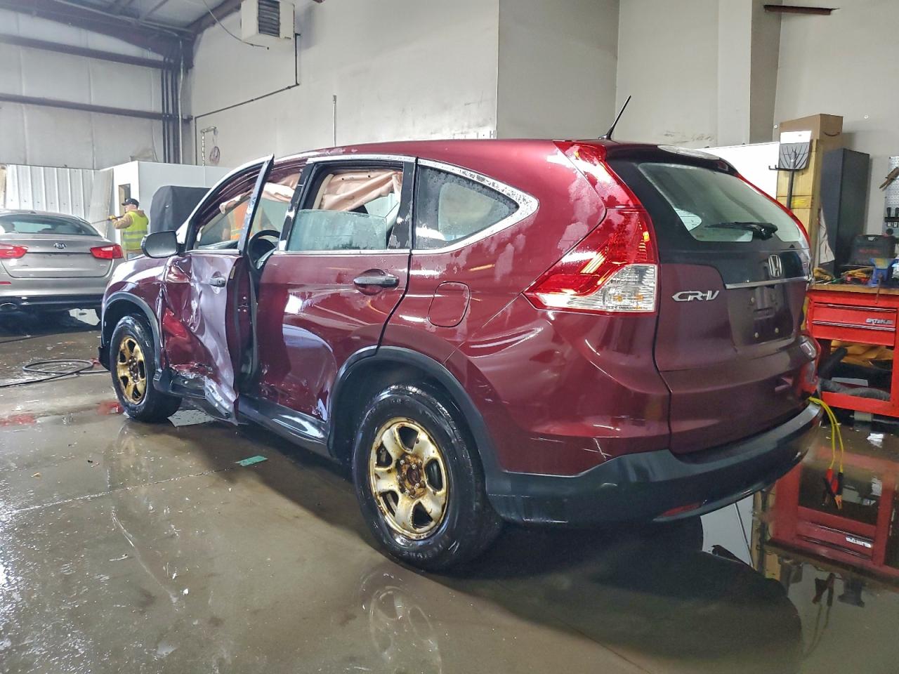 2013 HONDA CR-V LX photo 2