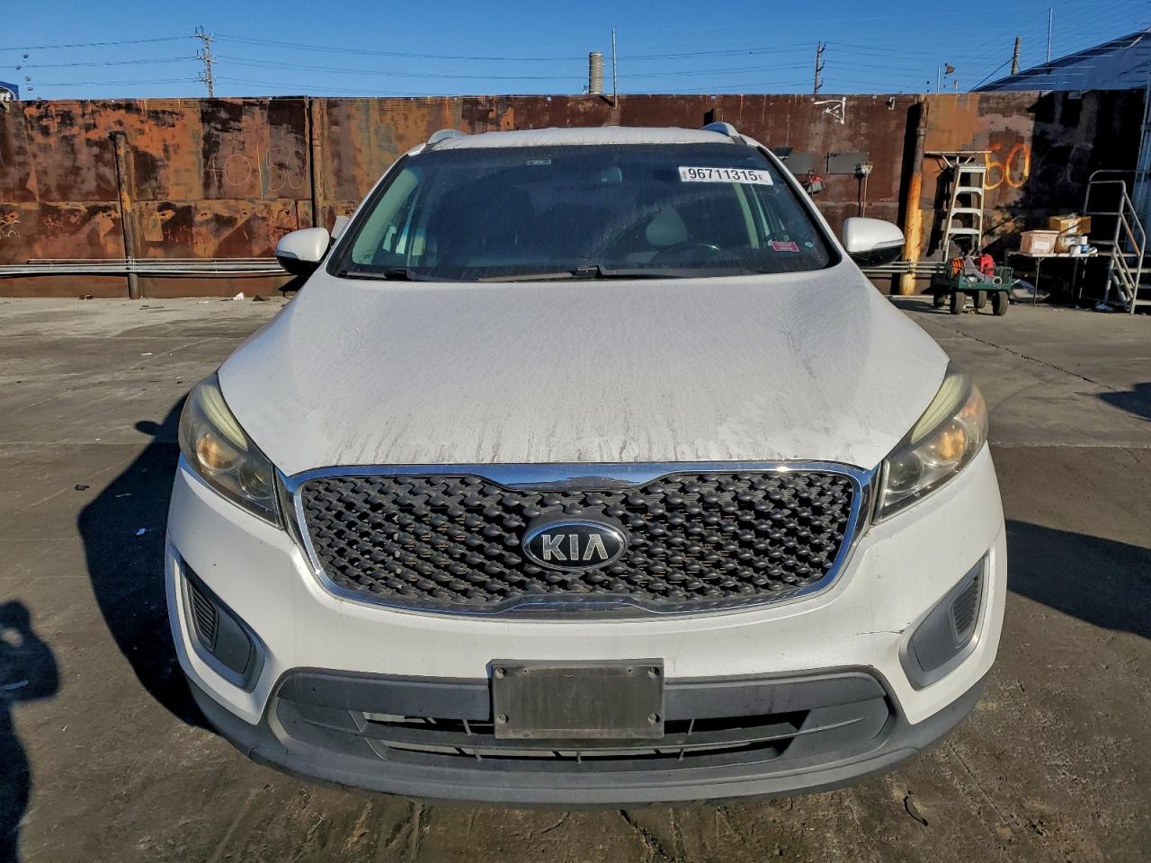 2016 KIA SORENTO LX photo 5