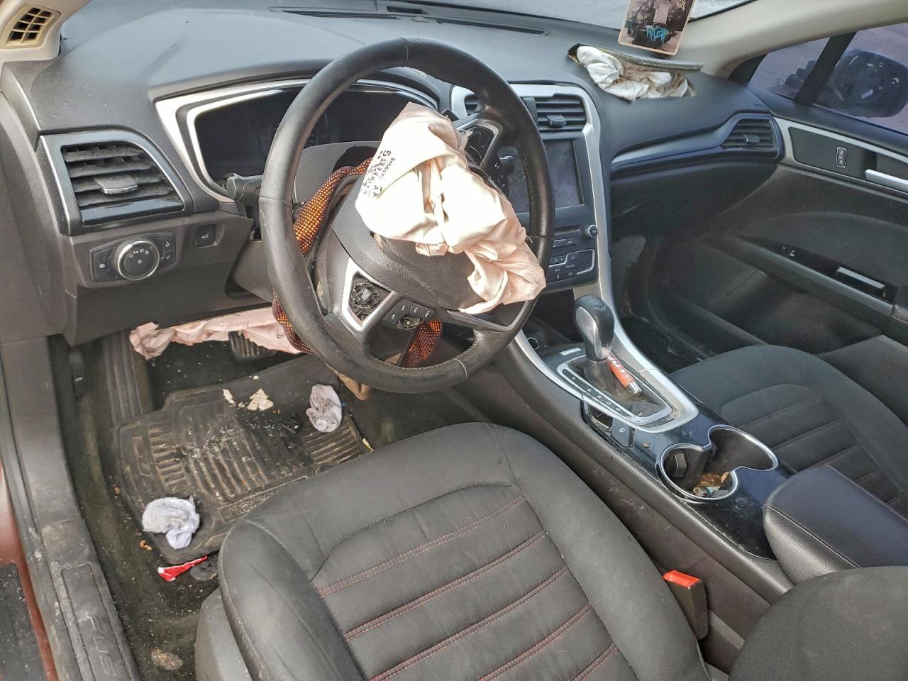 2016 FORD FUSION SE photo 8