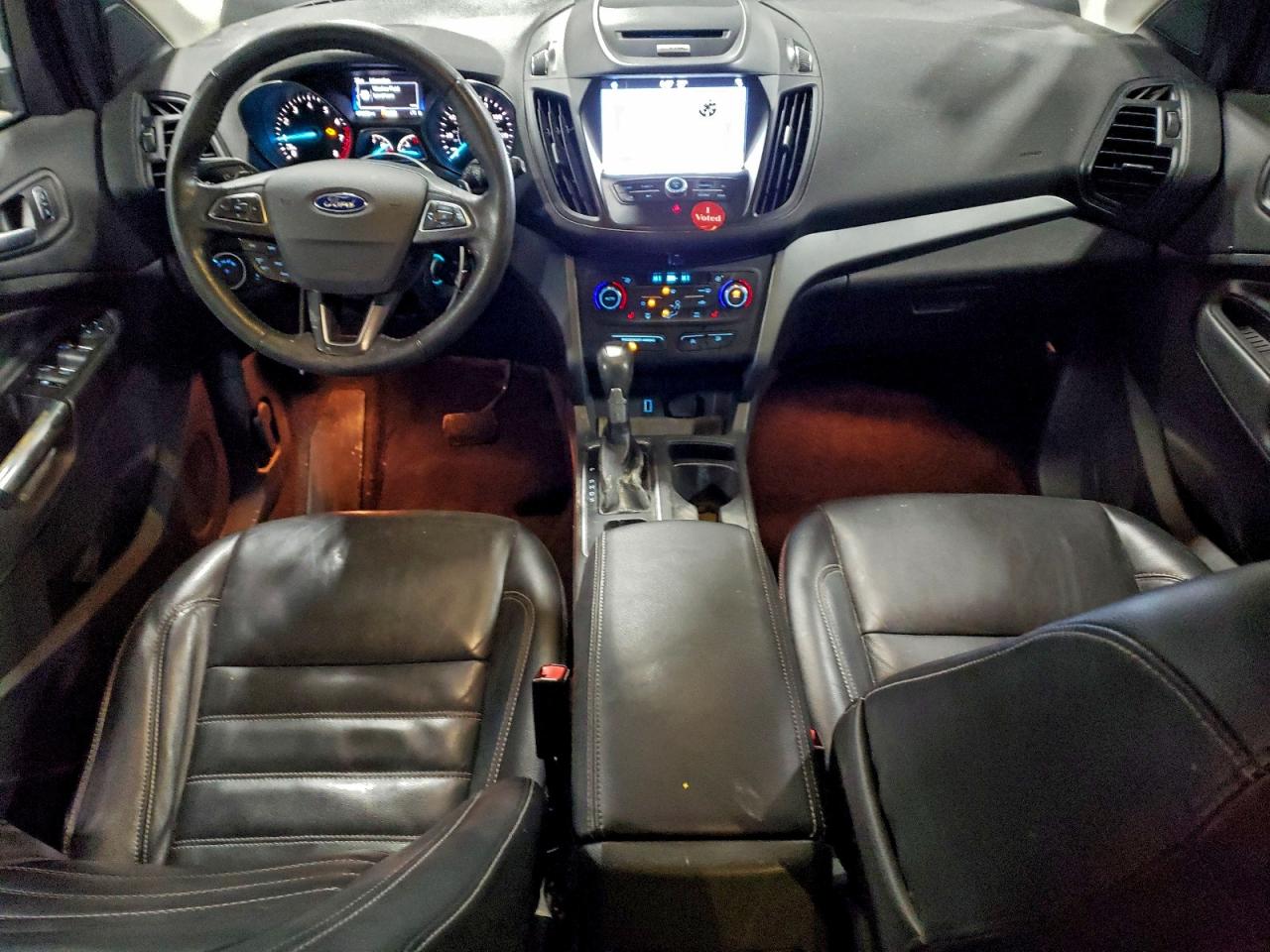 2017 FORD ESCAPE SE photo 8