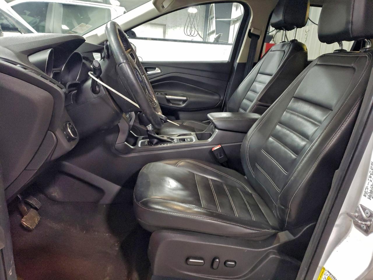 2017 FORD ESCAPE SE photo 7