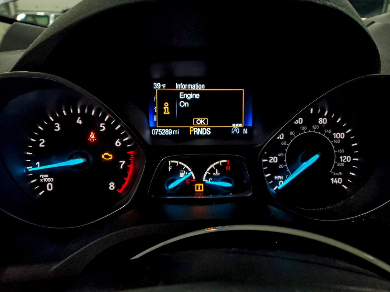 2017 FORD ESCAPE SE photo 9
