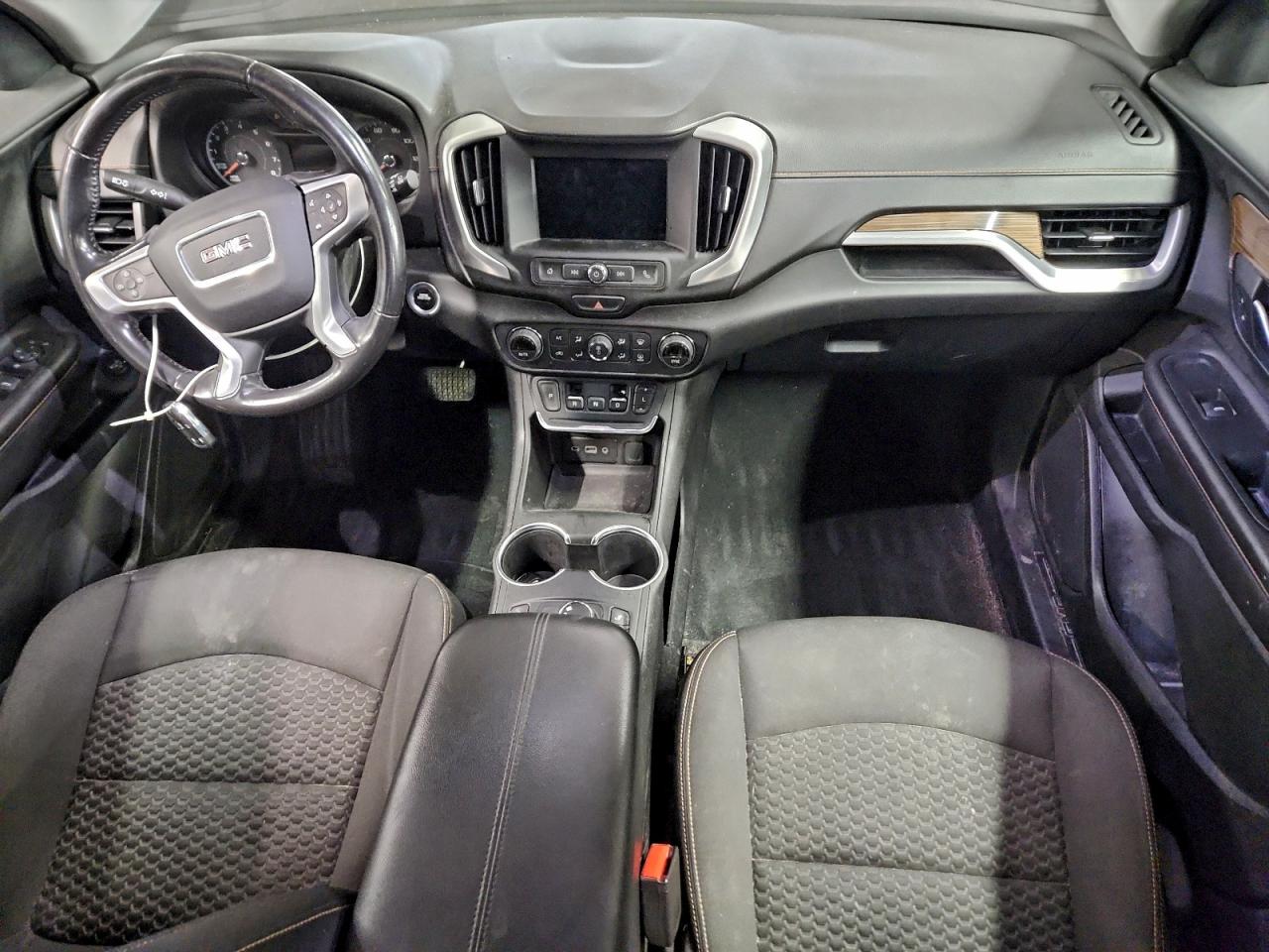 2018 GMC TERRAIN SLE photo 8