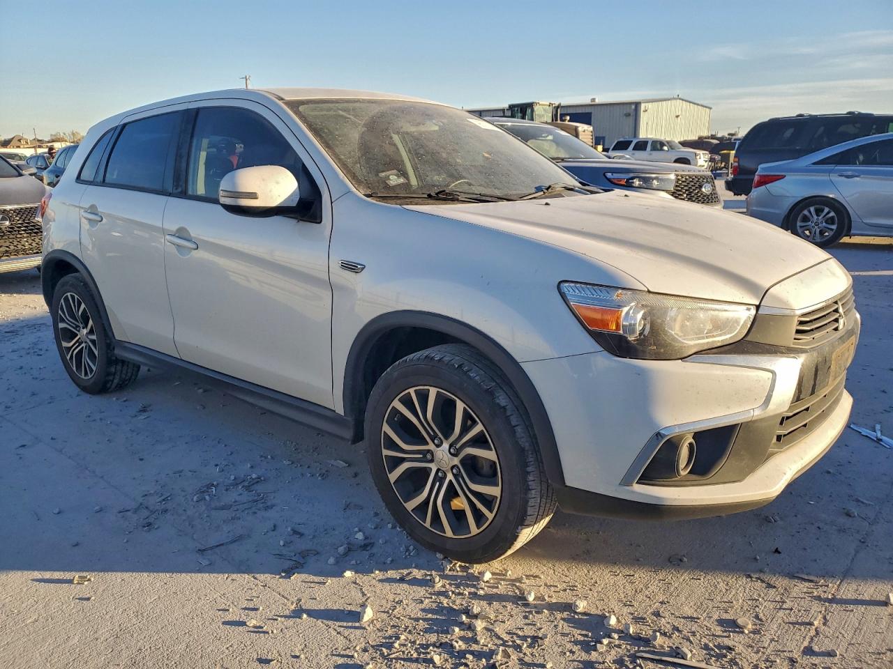 2017 MITSUBISHI OUTLANDER SPORT ES photo 4
