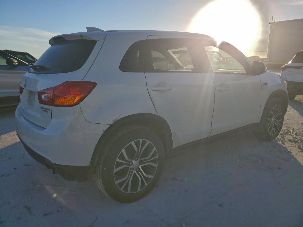 2017 MITSUBISHI OUTLANDER SPORT ES photo 3