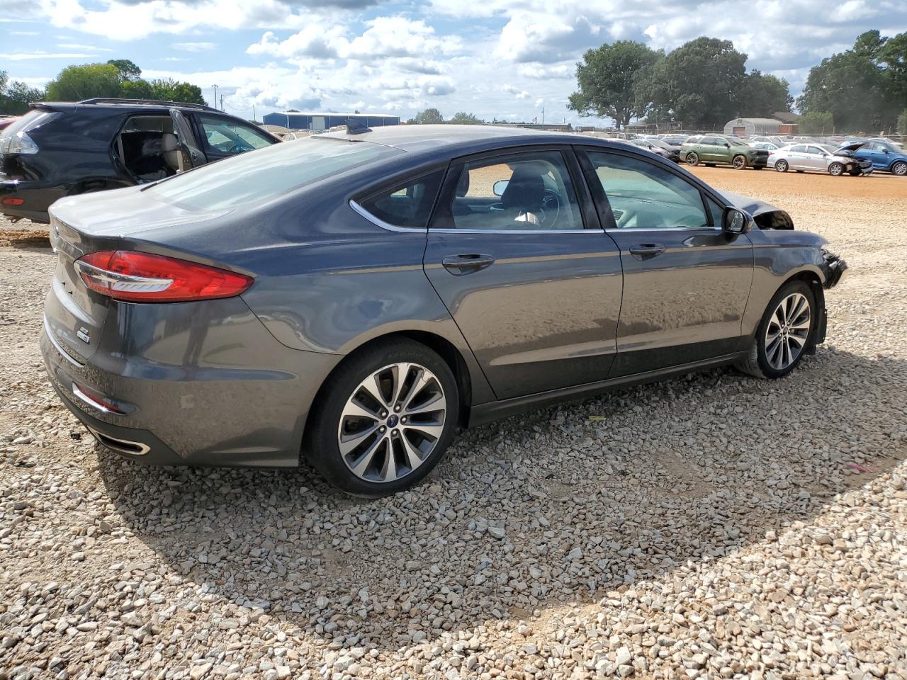 2020 FORD FUSION SE photo 3