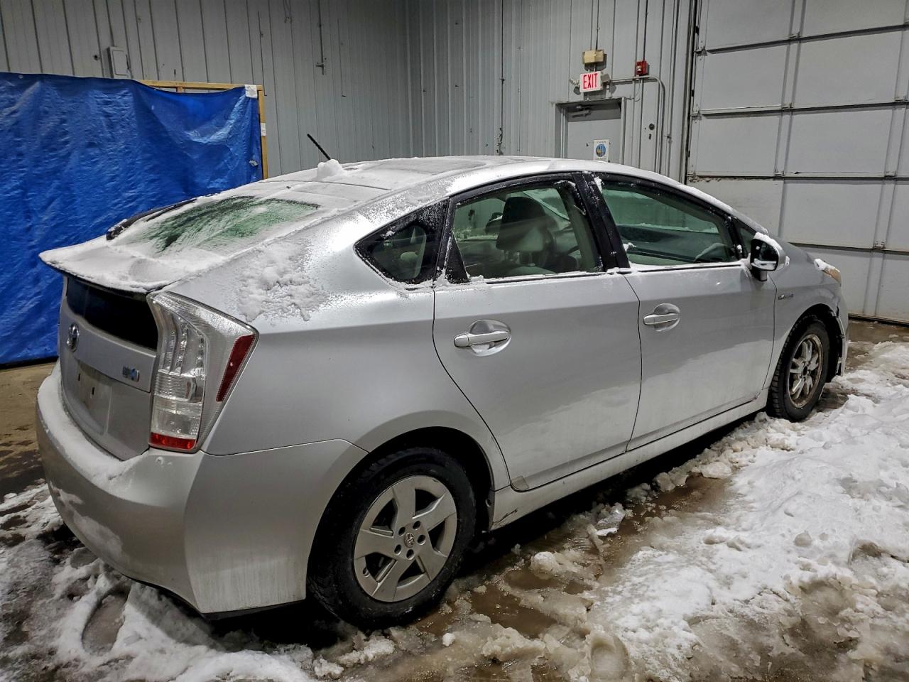 2010 TOYOTA PRIUS photo 5
