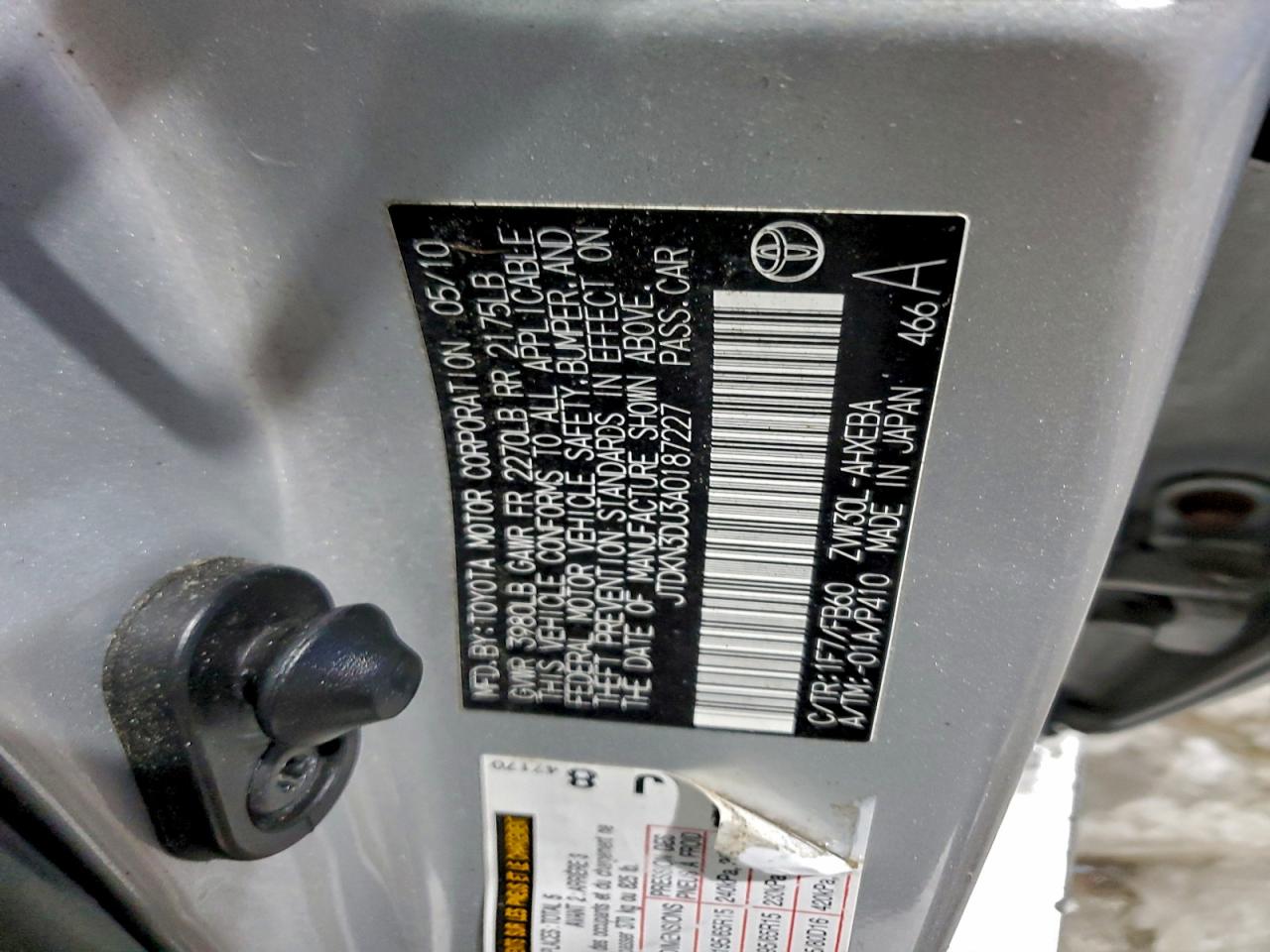 2010 TOYOTA PRIUS photo 23