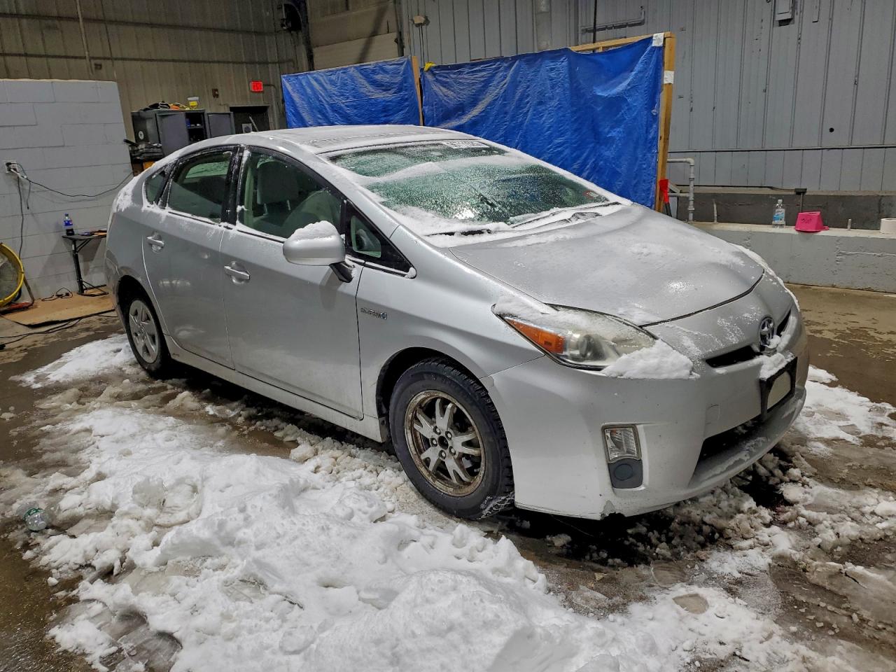 2010 TOYOTA PRIUS photo 7