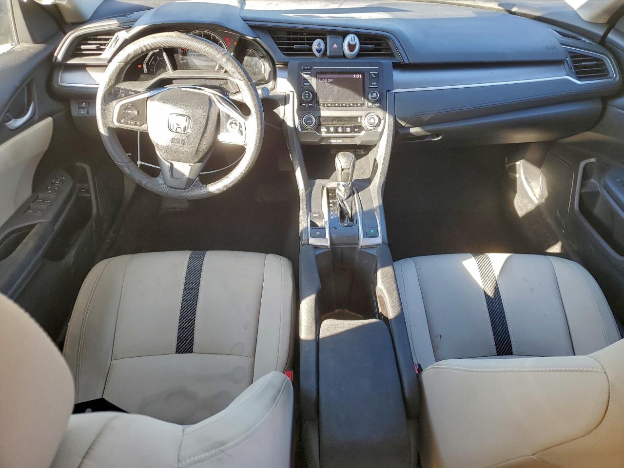 2016 HONDA CIVIC LX photo 8