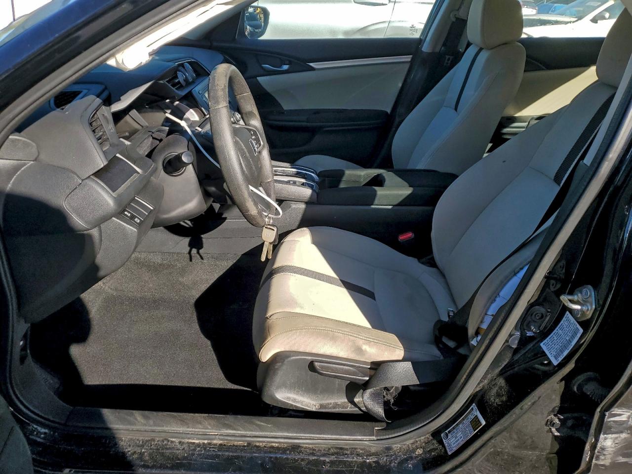 2016 HONDA CIVIC LX photo 7