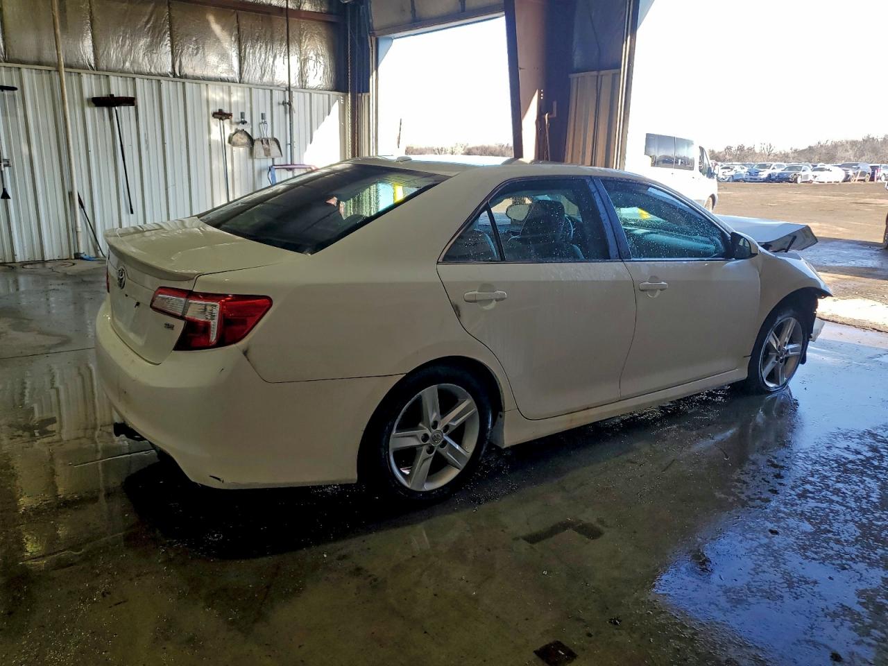 2012 TOYOTA CAMRY BASE photo 3