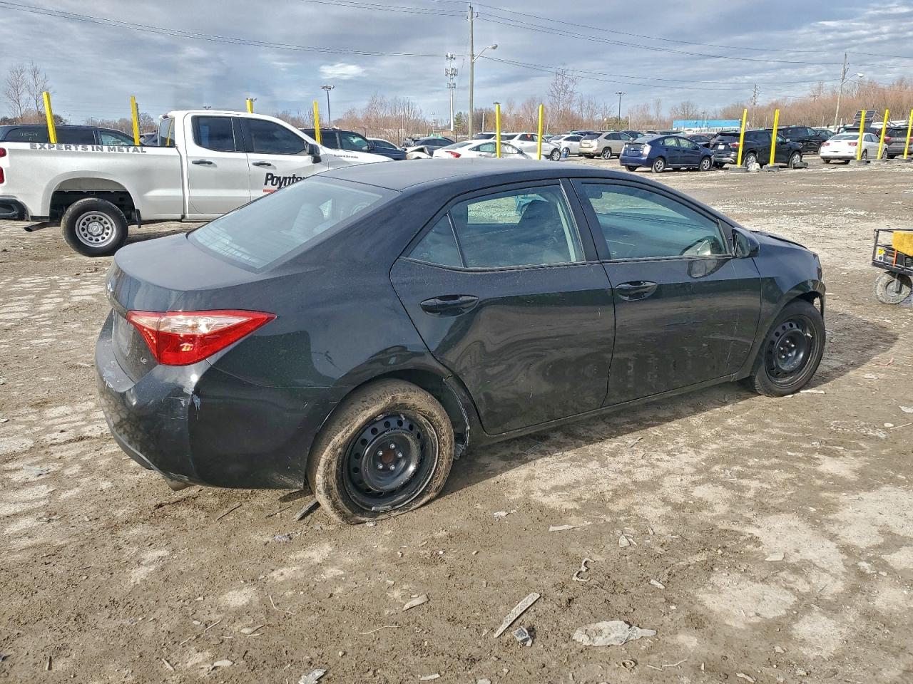 2018 TOYOTA COROLLA L photo 3