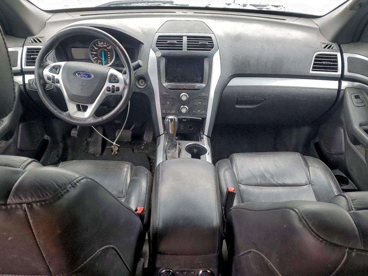 2015 FORD EXPLORER XLT photo 8