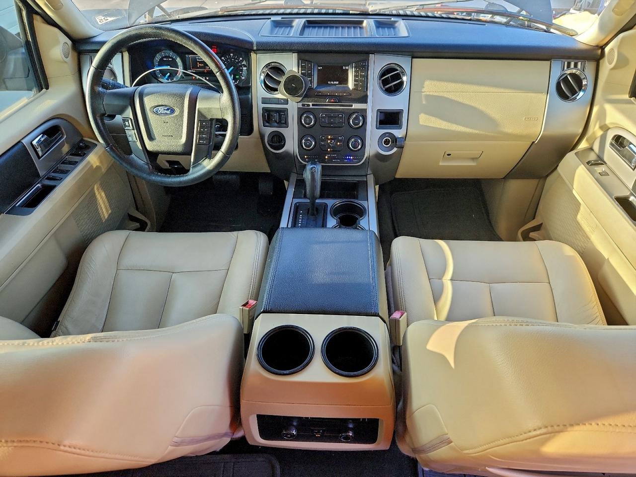 2017 FORD EXPEDITION XLT photo 8