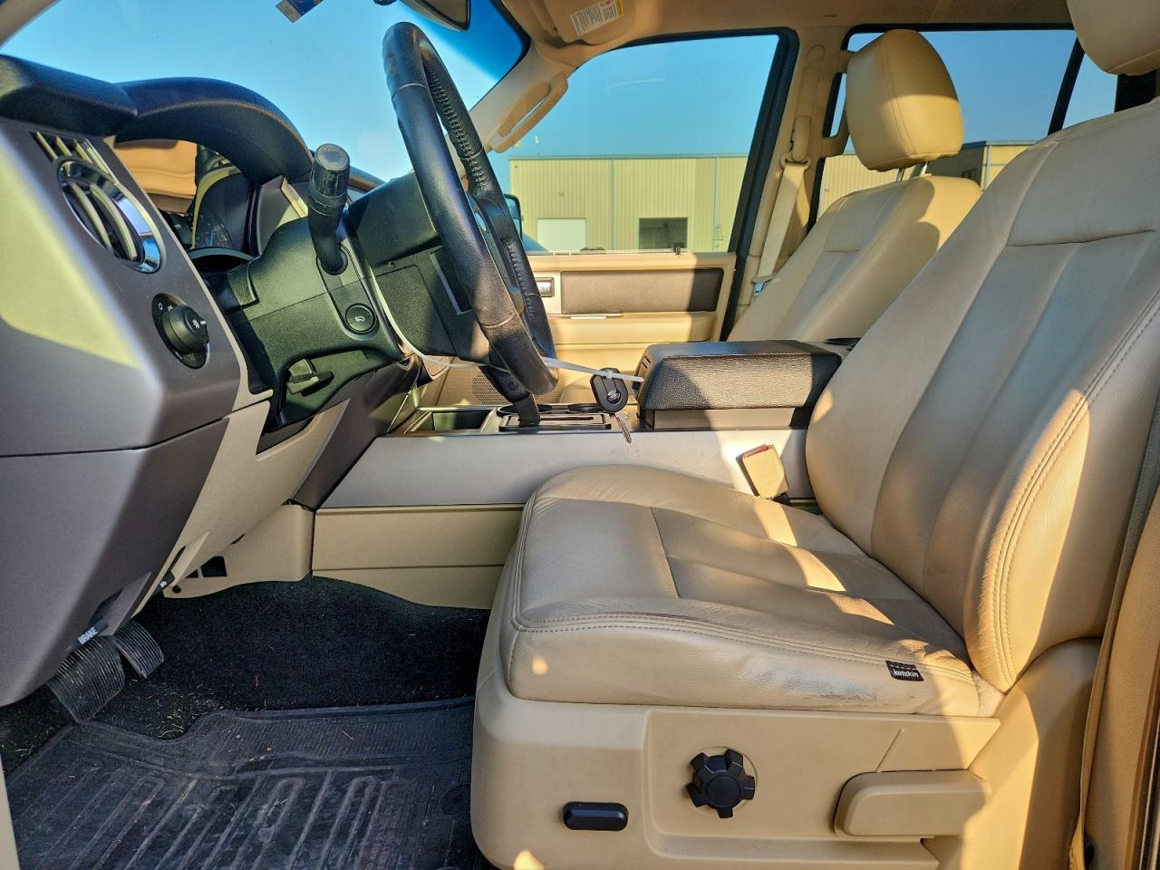 2017 FORD EXPEDITION XLT photo 7