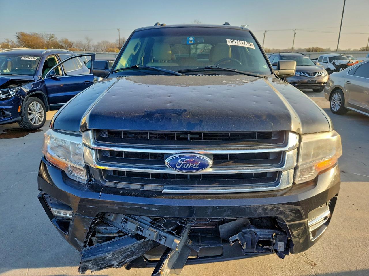2017 FORD EXPEDITION XLT photo 5