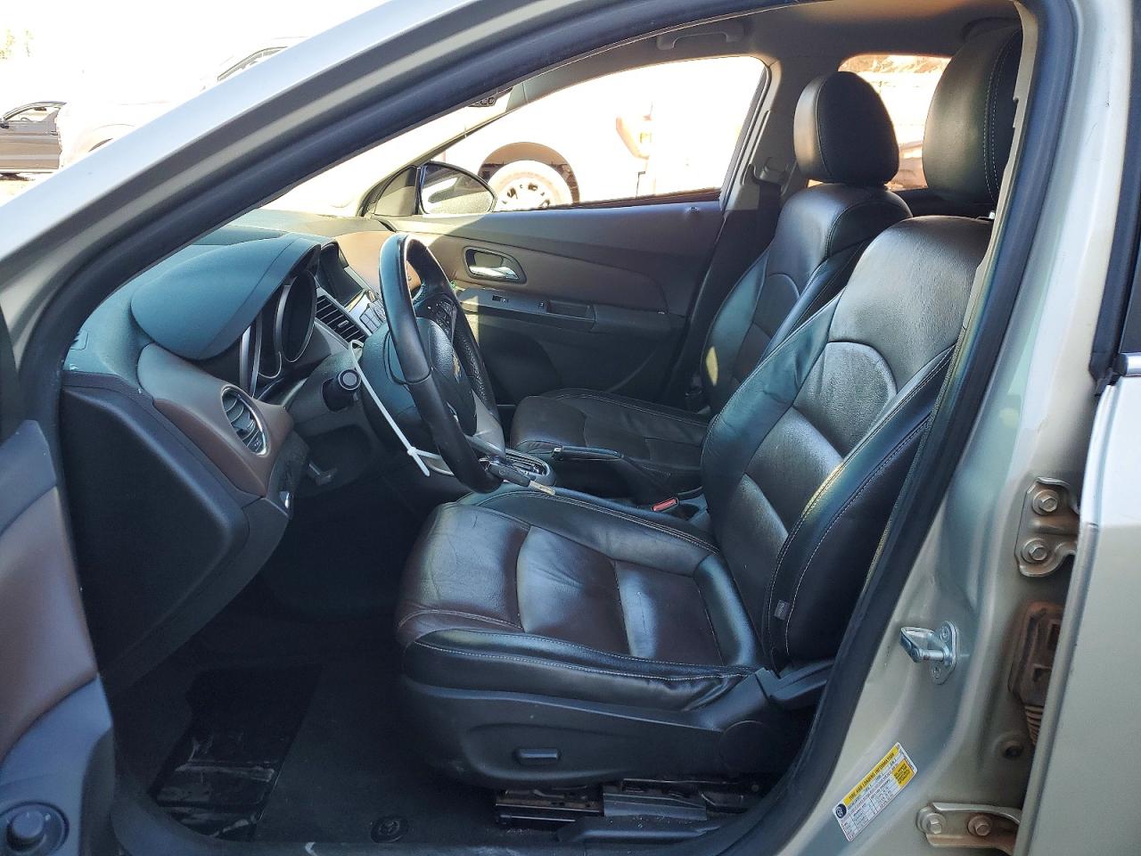 2016 CHEVROLET CRUZE LIMITED LT photo 7