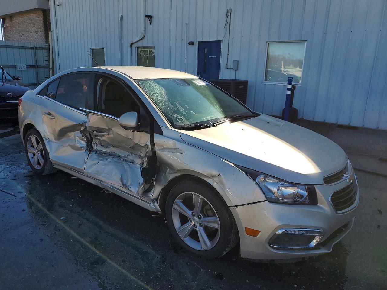 2016 CHEVROLET CRUZE LIMITED LT photo 4