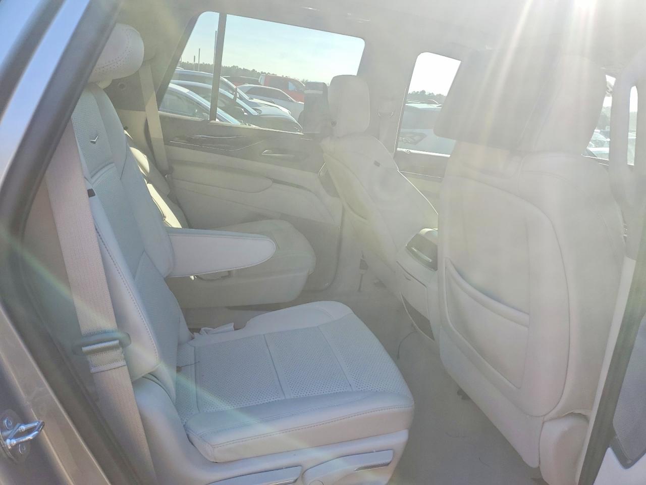 2024 CADILLAC ESCALADE photo 21