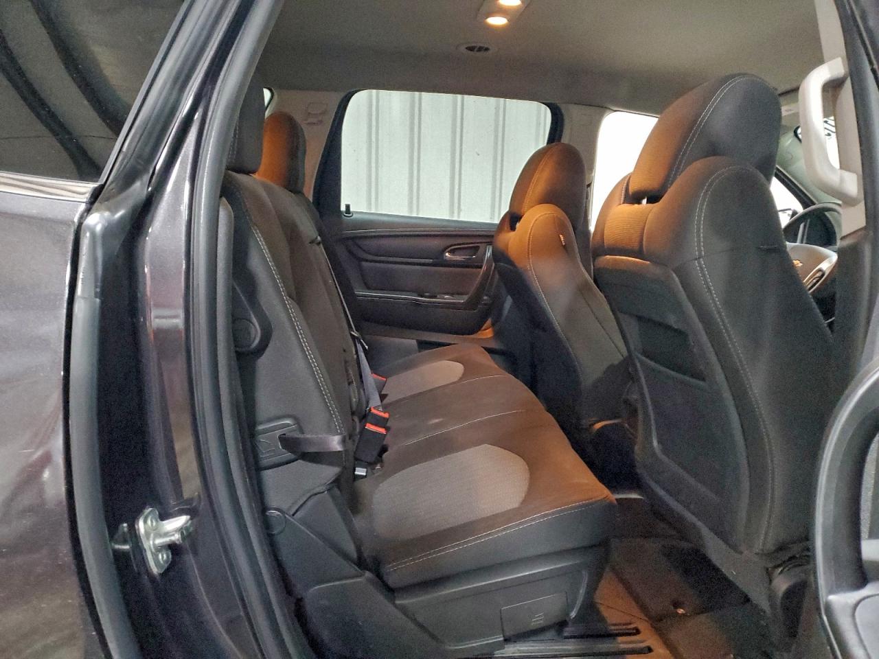 2014 CHEVROLET TRAVERSE LT photo 11