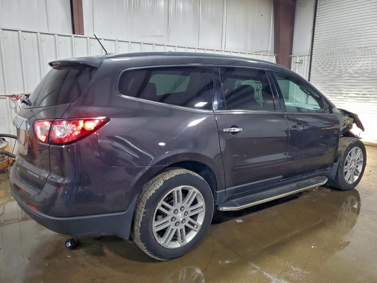 2014 CHEVROLET TRAVERSE LT photo 3